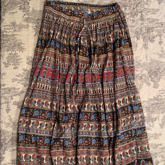 2 beautiful long skirts from Earth Bound - Picture 2 of 8